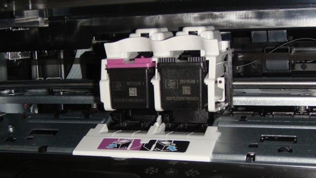 What ink does Hp Officejet 3830 use?